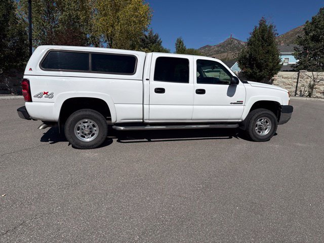 Used 2005 Chevrolet Silverado 2500 LT w/ Heavy-Duty Power Package AWD/4WD image 10