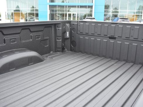 New 2026 Chevrolet Silverado 2500 ZR2 w/ LPO, Dark Essentials Package AWD/4WD image 15