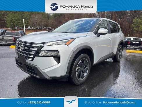 Used 2024 Nissan Rogue SV image 1