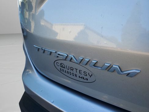 Used 2024 Ford Edge Titanium image 29