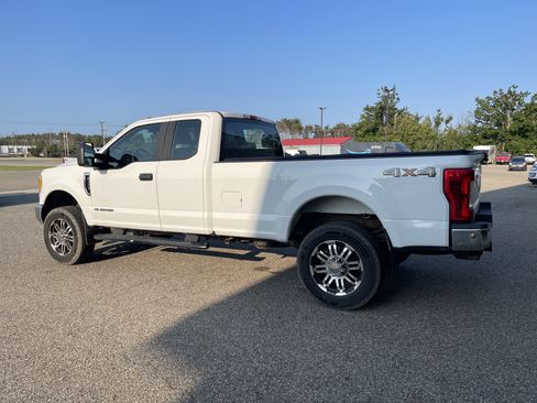Used 2017 Ford F350 XL w/ XL Value Package AWD/4WD image 6