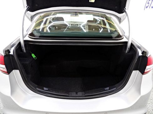 Used 2018 Ford Fusion SE FWD image 7