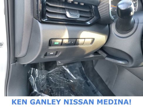 Used 2023 Nissan Sentra SV image 34