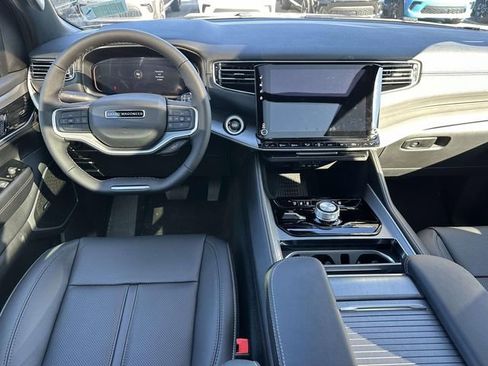 New 2026 Jeep Grand Wagoneer Limited AWD/4WD image 2