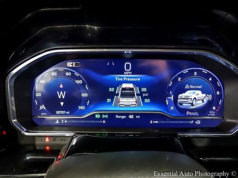 Certified 2025 Chevrolet Silverado 1500 RST w/ Dark Appearance Package image 13