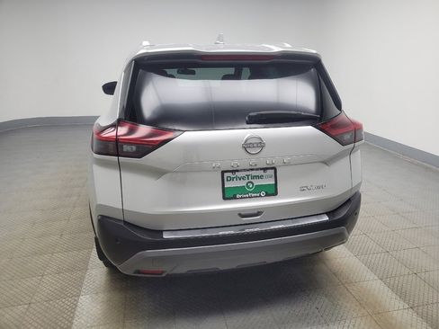 Used 2022 Nissan Rogue SV w/ SV Premium Package image 6