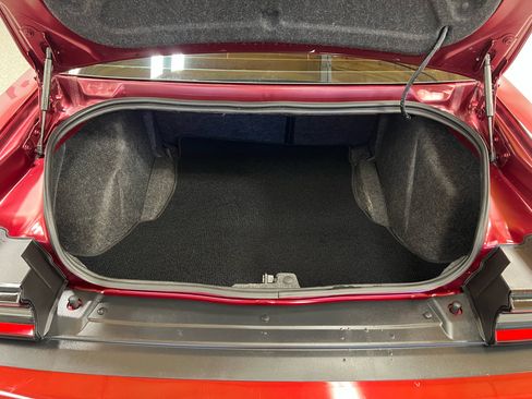 Used 2023 Dodge Challenger R/T w/ Plus Package image 22