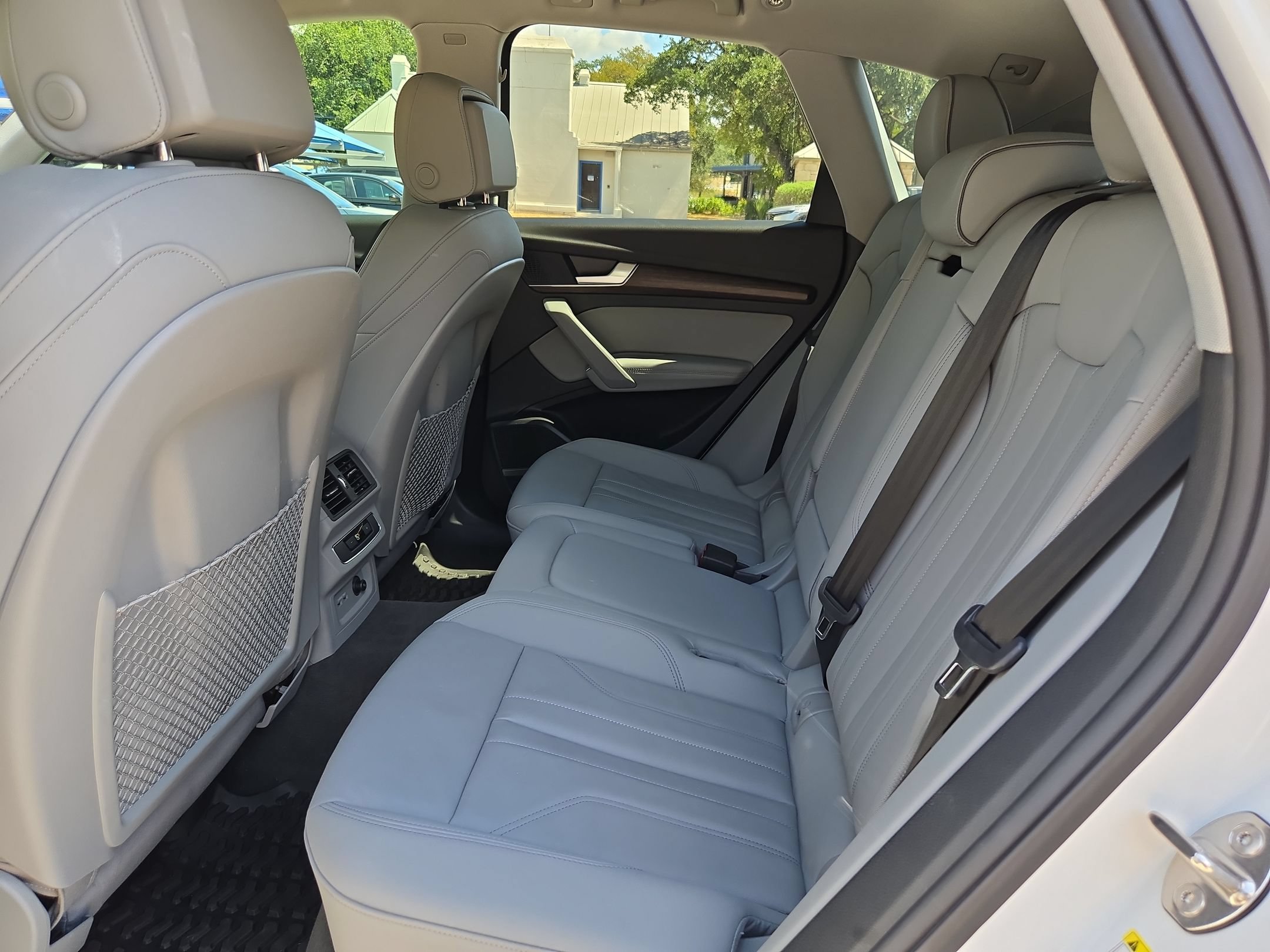 Used 2024 Audi Q5 2.0T Premium Plus w/ Premium Plus Package AWD/4WD image 14
