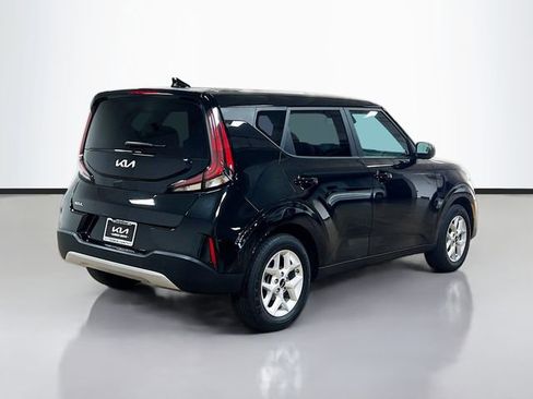Certified 2025 Kia Soul LX image 7