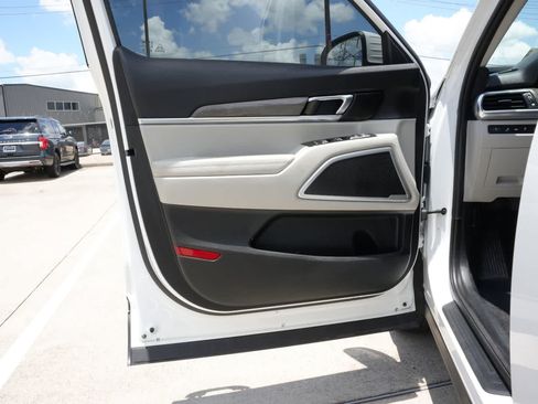 Used 2020 Kia Telluride EX w/ EX Premium Package FWD image 18