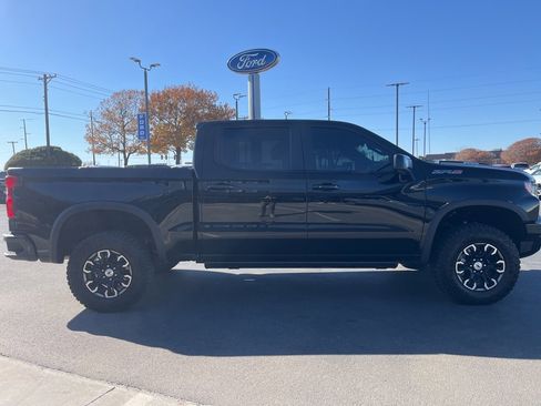 Used 2025 Chevrolet Silverado 1500 ZR2 image 7