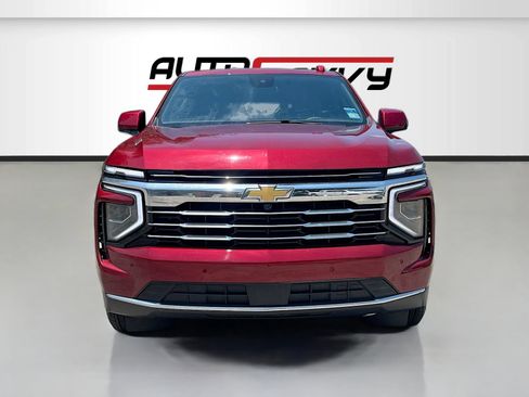 Used 2025 Chevrolet Tahoe LT AWD/4WD image 2