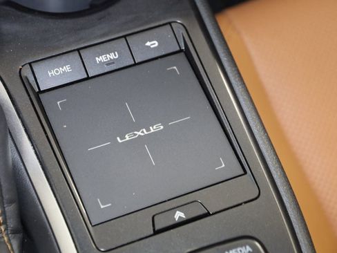 Used 2019 Lexus UX 250h AWD w/ Premium Package image 27