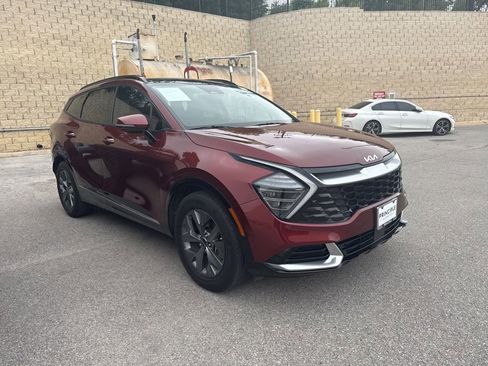 Used 2024 Kia Sportage SX image 2