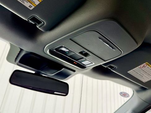 Used 2023 Ford F350 Lariat w/ Chrome Package image 28