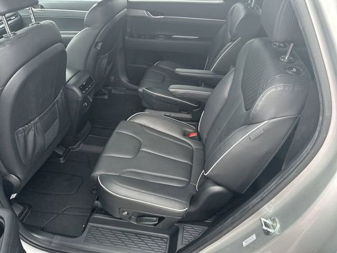 Used 2023 Hyundai Palisade SEL FWD image 22