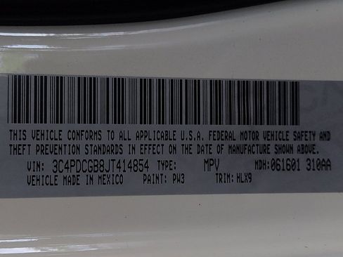 Used 2018 Dodge Journey Crossroad w/ Nav & Sun Group FWD image 33