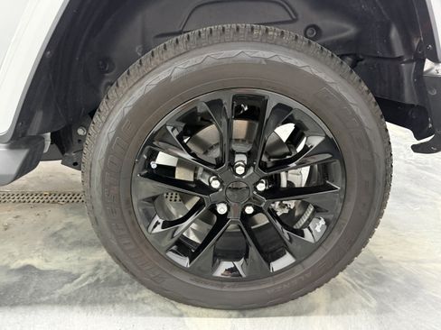 Used 2023 Jeep Wrangler Unlimited Sahara AWD/4WD image 27