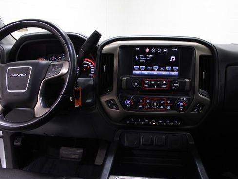 Used 2016 GMC Sierra 1500 Denali w/ Denali Ultimate Package AWD/4WD image 33