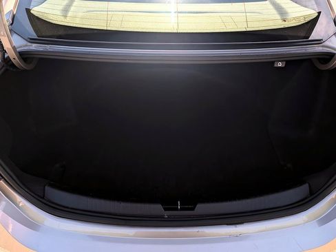 Used 2024 Chevrolet Malibu LT FWD image 14