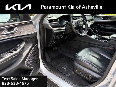 Used 2022 Jeep Grand Cherokee L Limited AWD/4WD image 16