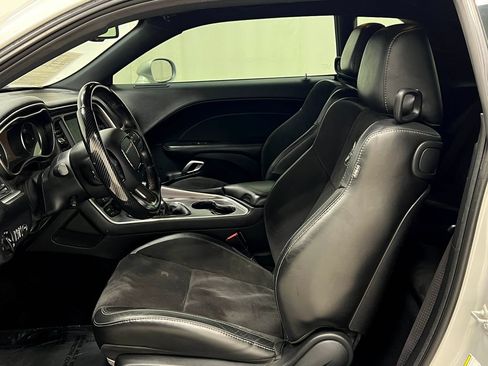 Used 2019 Dodge Challenger R/T Scat Pack w/ Plus Package RWD image 12