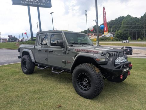 Used 2020 Jeep Gladiator Rubicon AWD/4WD image 3