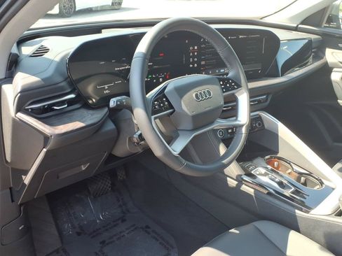 Used 2025 Audi Q5 Premium Plus w/ Premium Plus AWD/4WD image 25