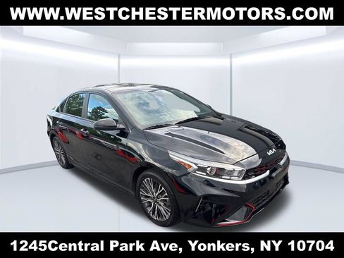 Used 2023 Kia Forte GT-Line w/ GT-Line Premium Package FWD image 3