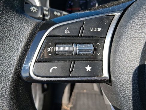 Used 2024 Kia Forte LXS w/ LXS Technology Package FWD image 12