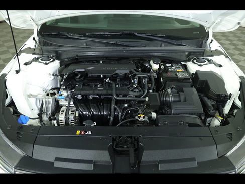 Used 2025 Kia K4 FWD image 19