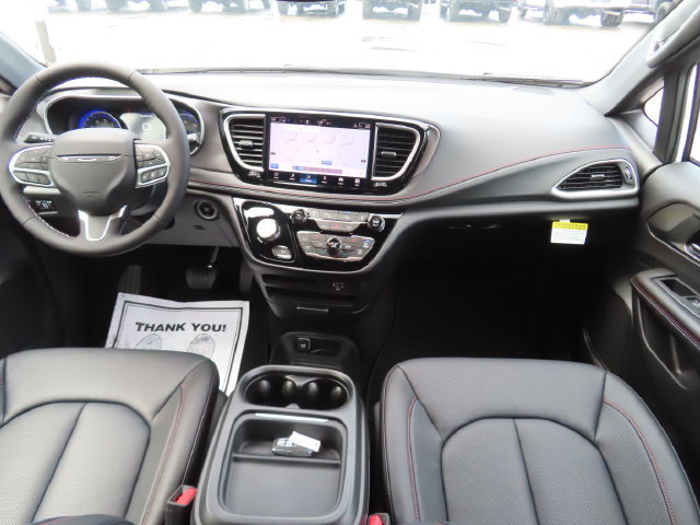 New 2027 Chrysler Pacifica Select AWD/4WD image 24