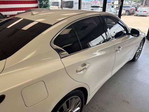 Used 2019 INFINITI Q50 Luxe w/ Essential Package (3.0T Luxe) RWD image 12
