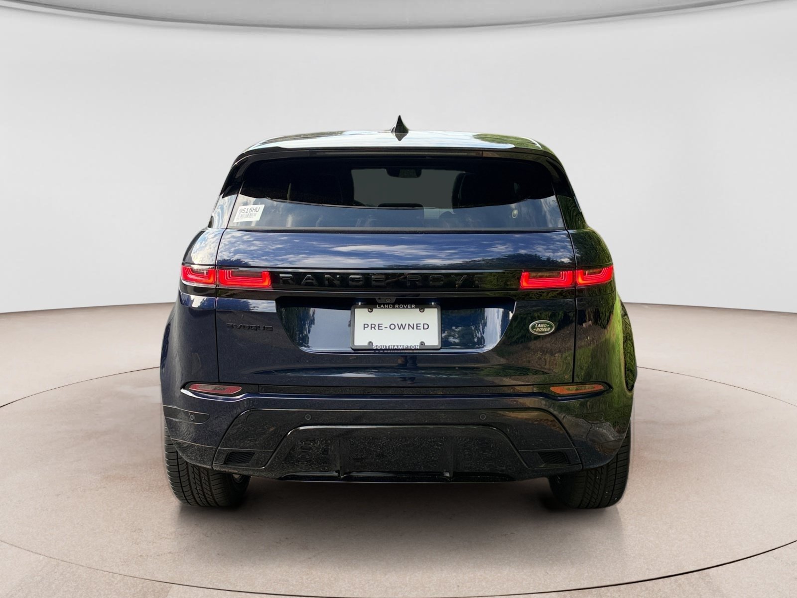 Certified 2023 Land Rover Range Rover Evoque R-Dynamic S AWD/4WD image 4