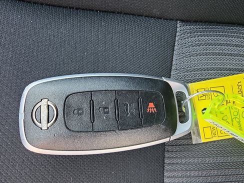 Used 2025 Nissan Sentra SV FWD image 26