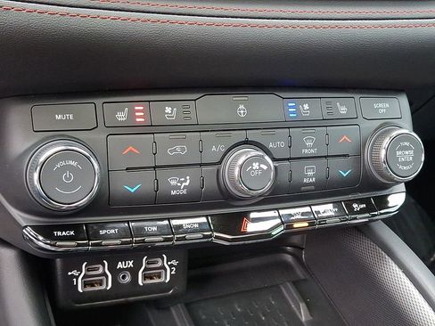 Used 2026 Dodge Durango GT w/ Tow 'N Go Package image 17