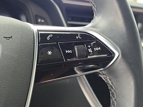 Used 2024 Audi A6 Premium Plus image 18