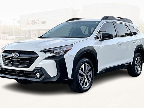 Used 2024 Subaru Outback Premium image 1