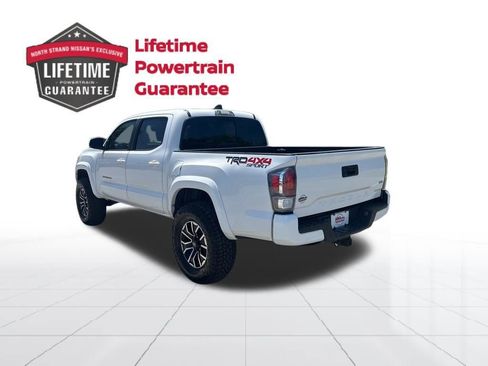 Used 2022 Toyota Tacoma TRD Sport AWD/4WD image 5