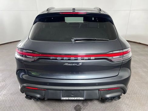 Certified 2022 Porsche Macan S AWD/4WD image 5