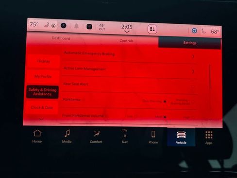 Used 2022 Jeep Wagoneer Series III w/ Flexible Seating Group image 8