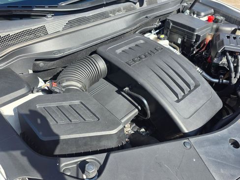 Used 2017 Chevrolet Equinox LT w/ Convenience Package image 30