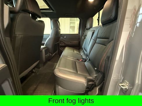 Used 2023 Nissan Frontier PRO-4X w/ Pro-4X Premium Package image 10