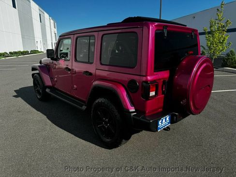 Used 2021 Jeep Wrangler Unlimited Sahara AWD/4WD image 3
