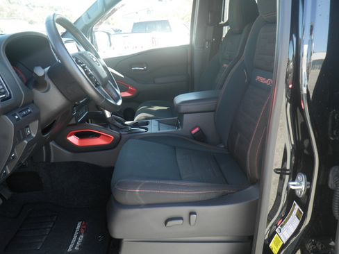 Used 2022 Nissan Frontier PRO-4X image 15