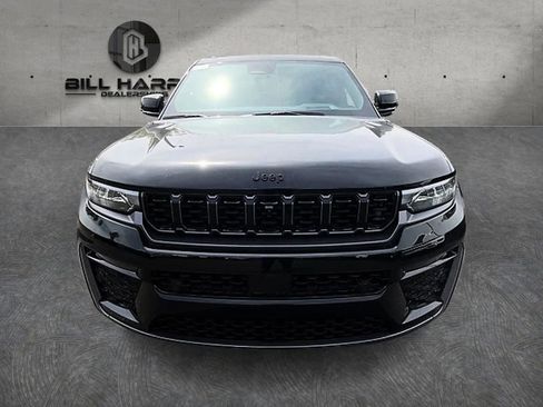 New 2026 Jeep Grand Cherokee Limited AWD/4WD image 2