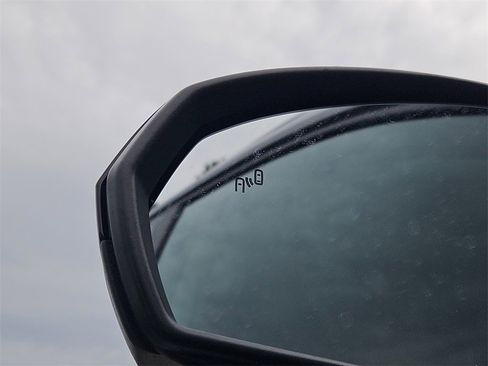 New 2025 Volkswagen Taos SEL image 14