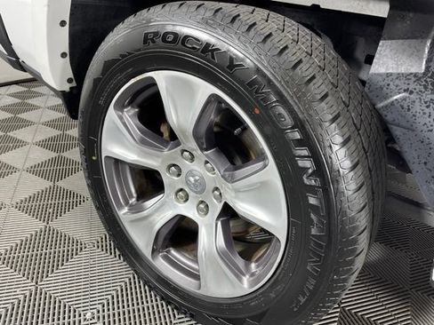 Used 2021 RAM 1500 Laramie AWD/4WD image 16