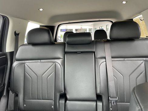 Used 2025 Hyundai Santa Fe SEL FWD image 21