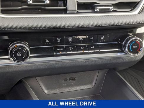 New 2026 Chevrolet Equinox LT w/ LPO, Floor Liner Package image 22